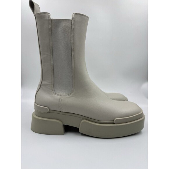 Charles & Keith Platform Chunky Chelsea Gray-White Boots Size 37/ 7 US - Picture 5 of 16